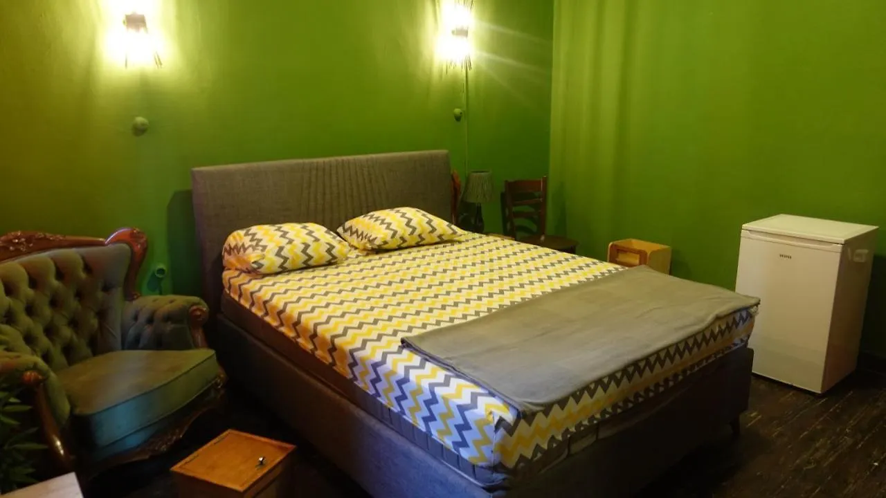 Titan House Pansiyon İzmir Hostel